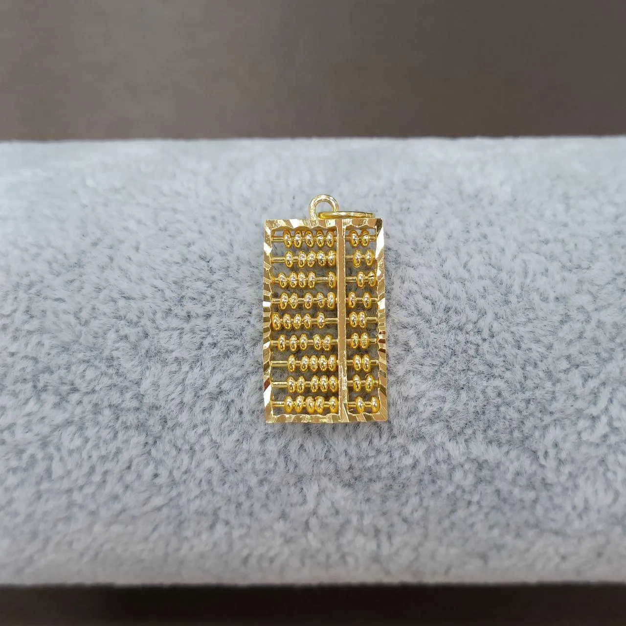 22k / 916 Gold Rectangle abacus pendant