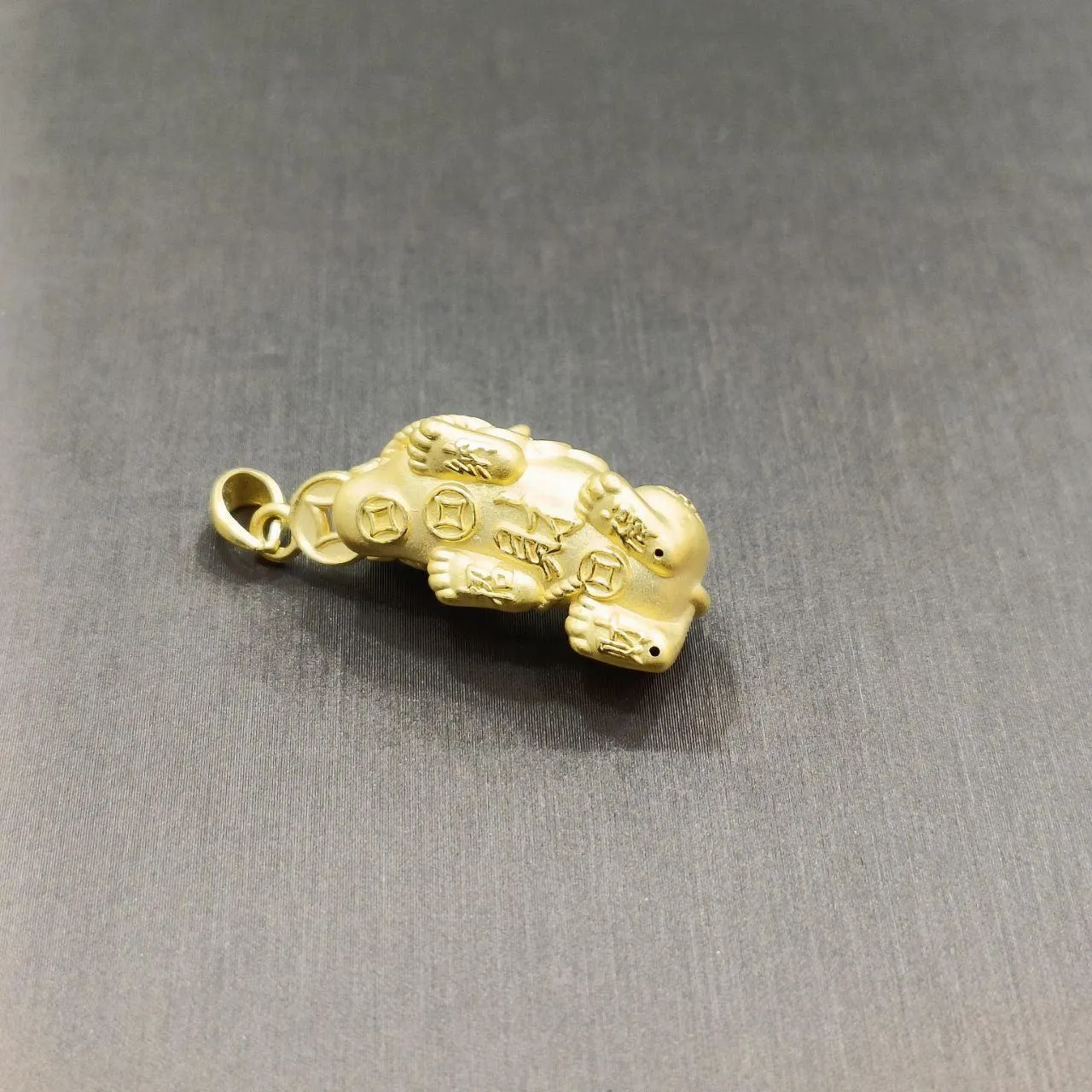 24k / 999 Gold Hollow Pixiu Pendant