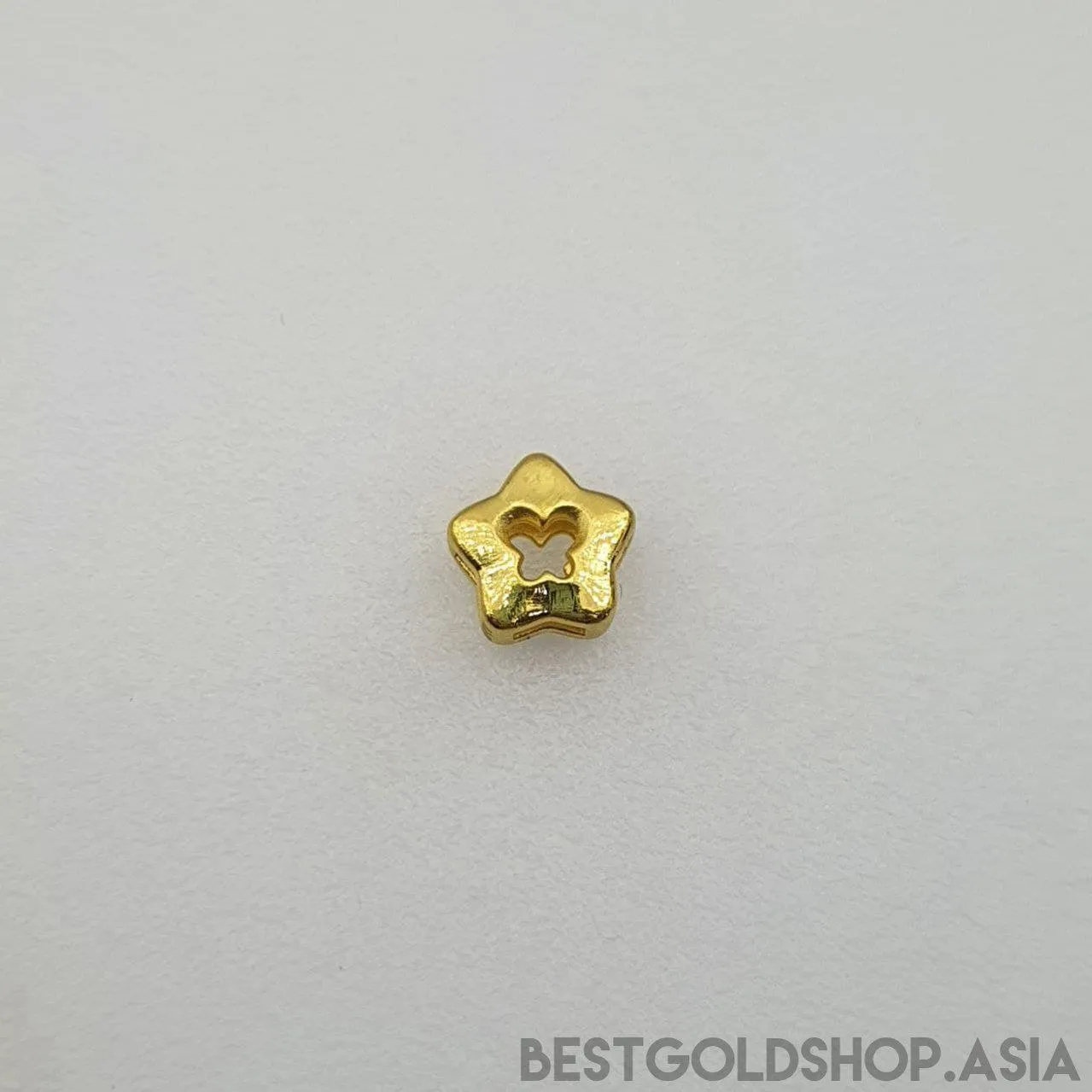 24k / 999 gold Star pendant