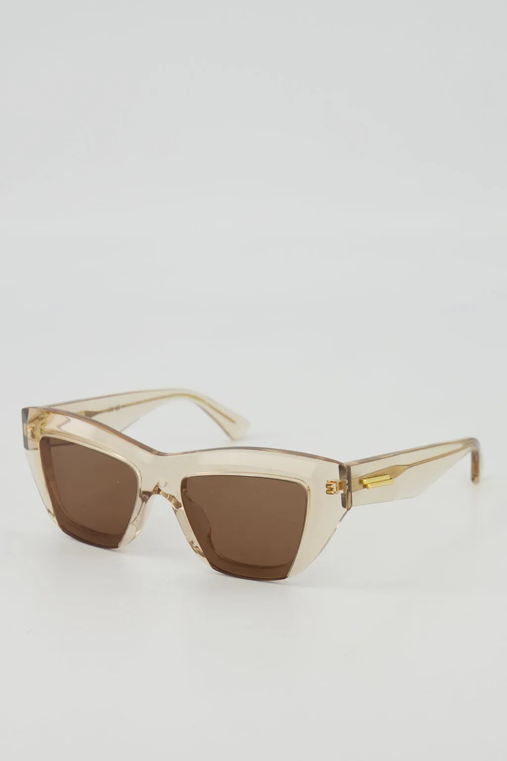 BOTTEGA VENETA BOLD CAT-EYE SUNGLASSES IN NUDE AND BROWN