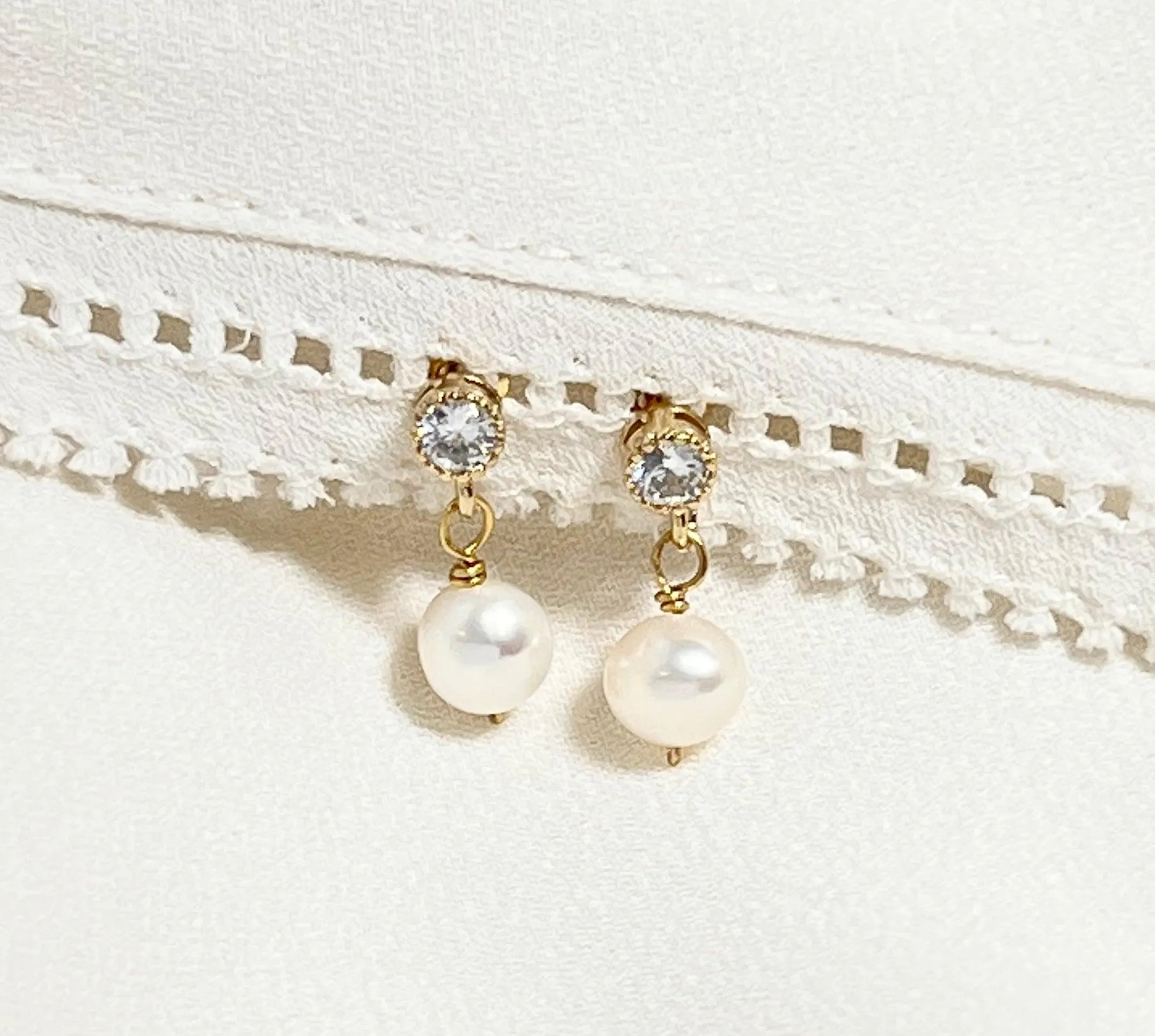 Cubic Zirconia Pearl Stud Earrings