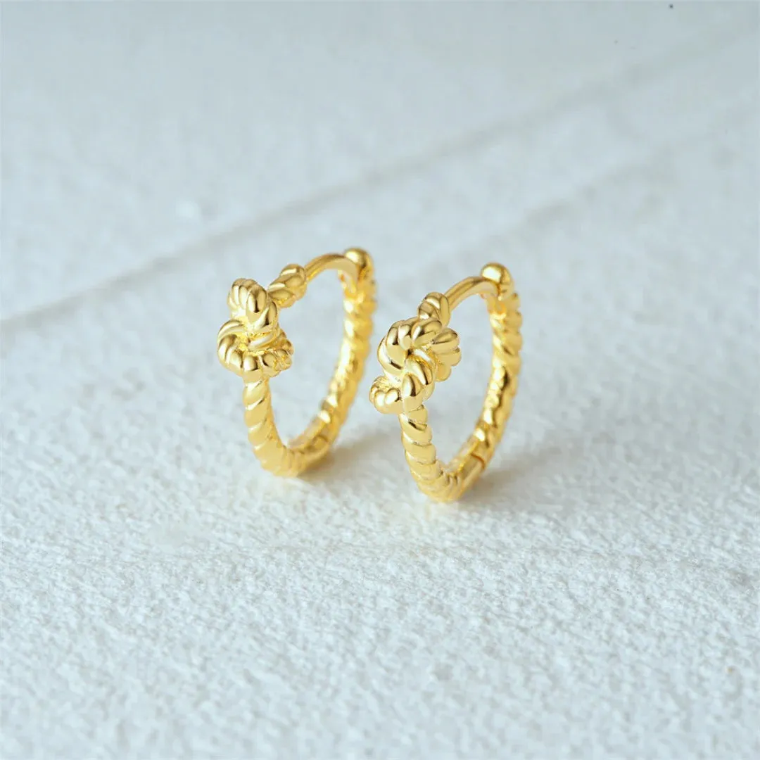 Fashion Geometric Twist Huggie Earring for Women