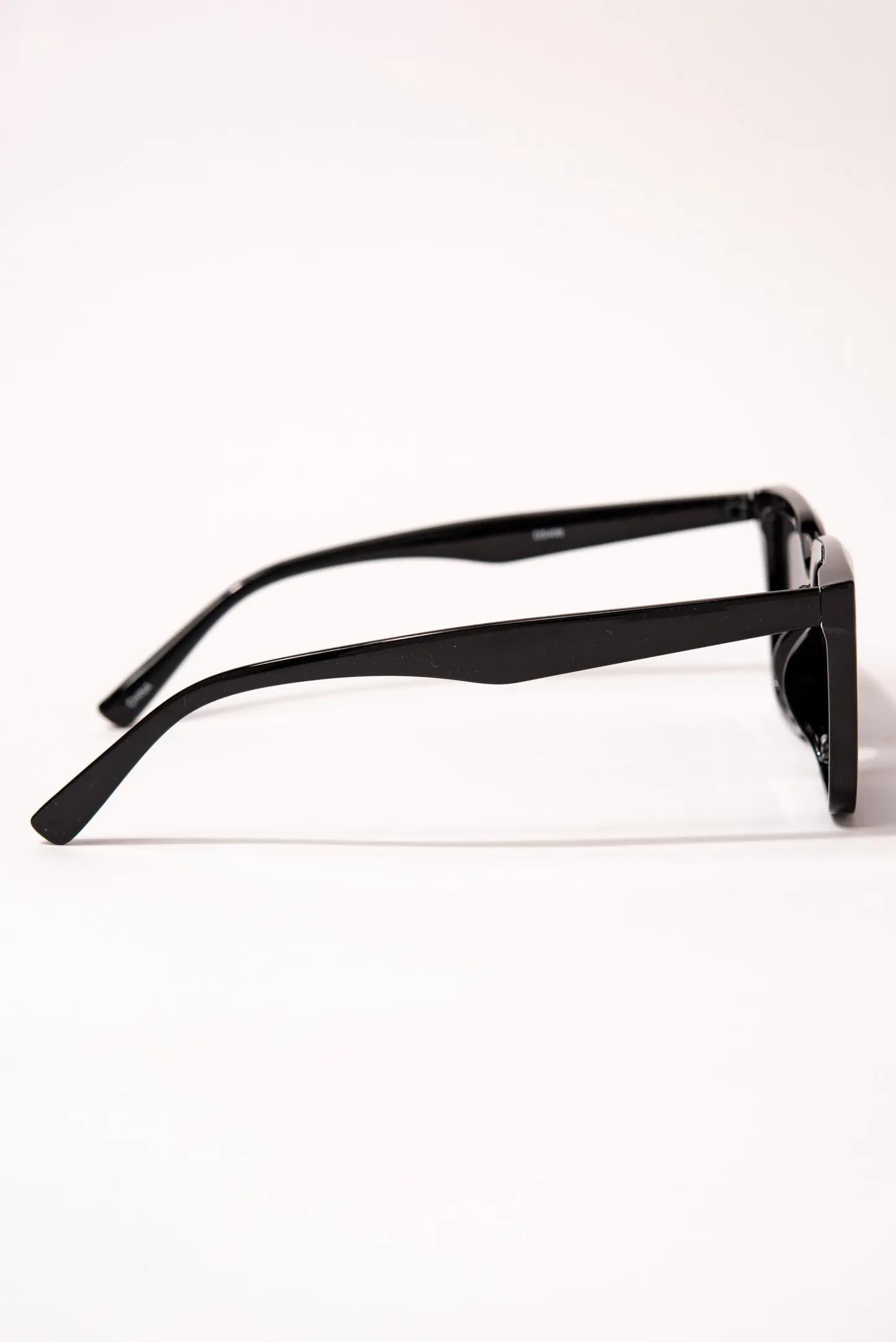 Iris Cateye Sunglasses - Black