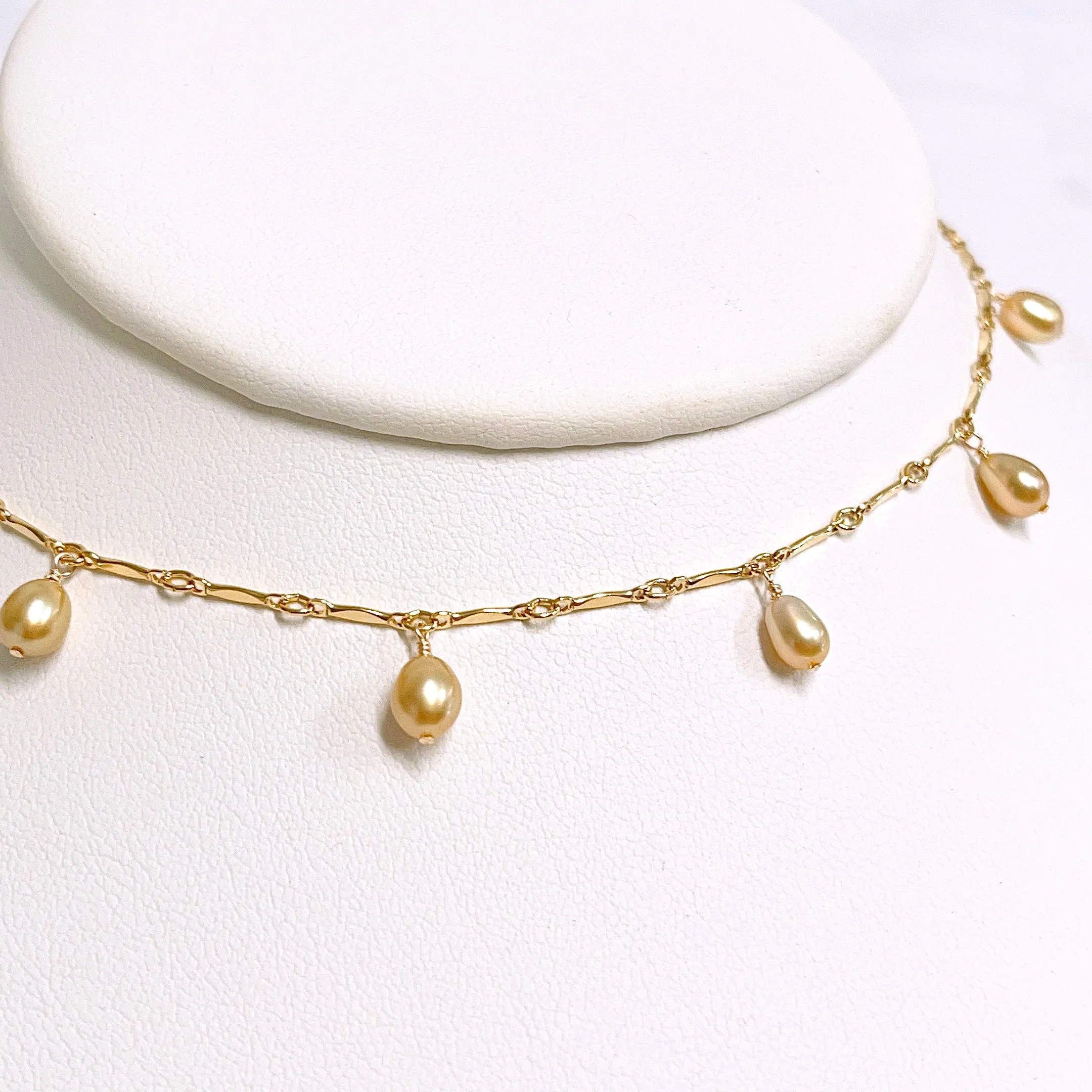 Necklace IVANAH - gold south sea keshi pearls (N417)