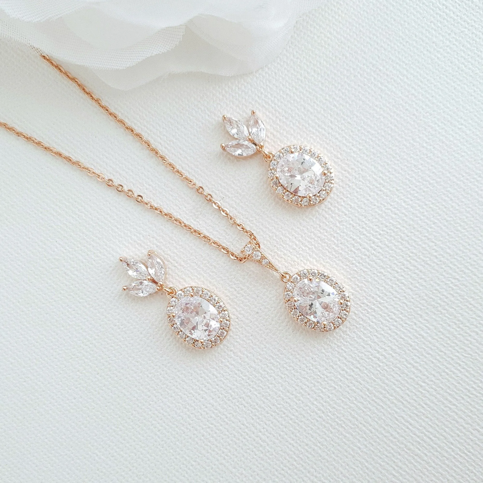 Oval Bridal Jewelry Set-Emily