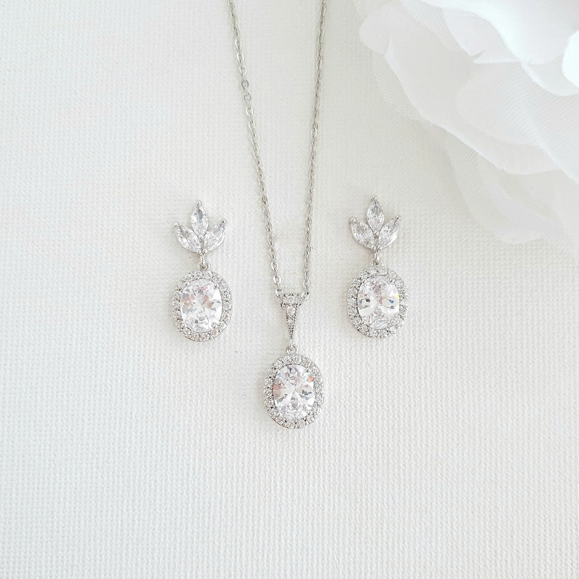 Oval Bridal Jewelry Set-Emily