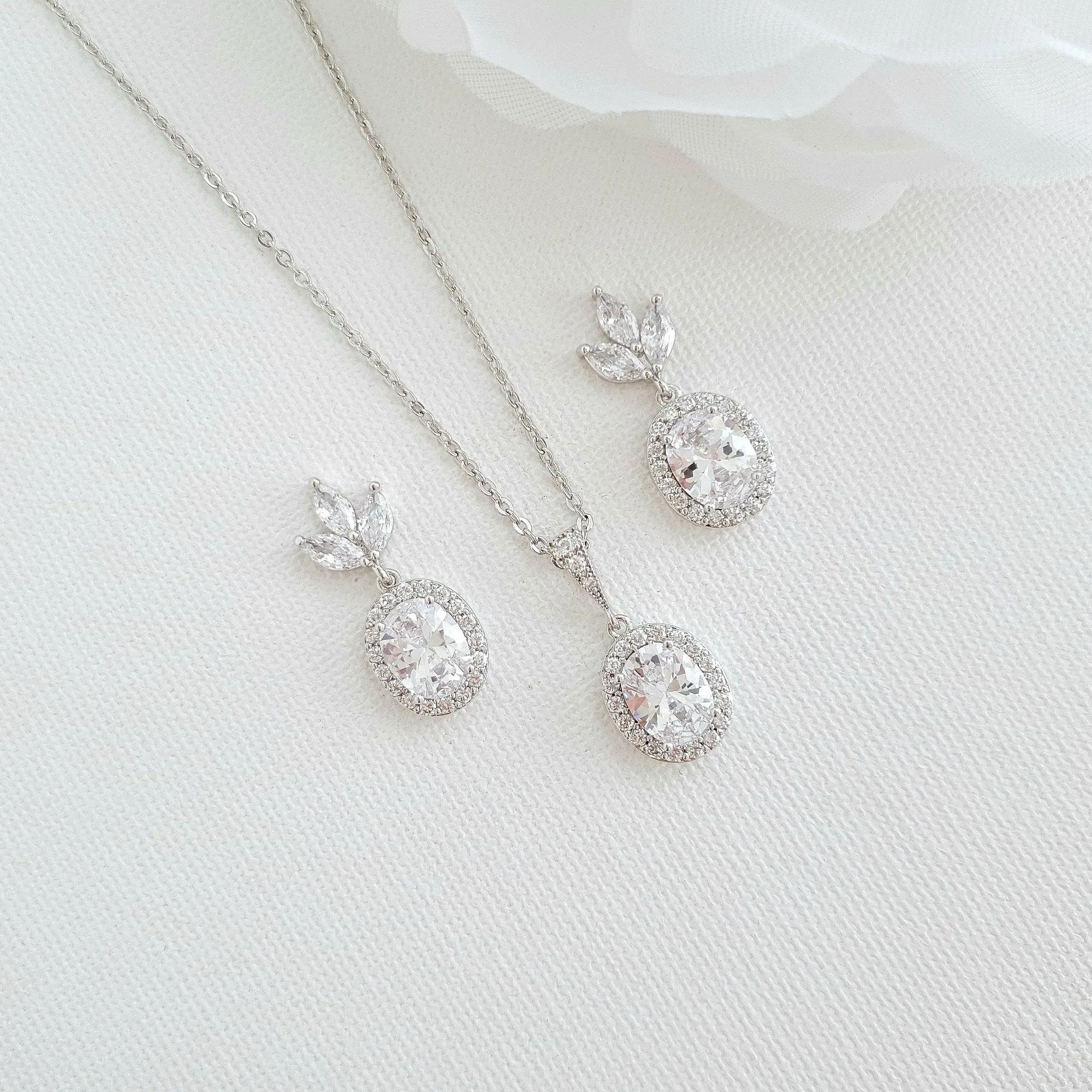 Oval Bridal Jewelry Set-Emily