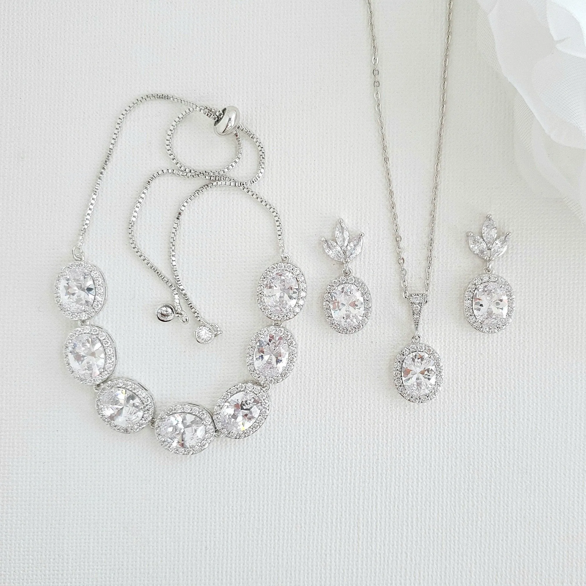 Oval Bridal Jewelry Set-Emily