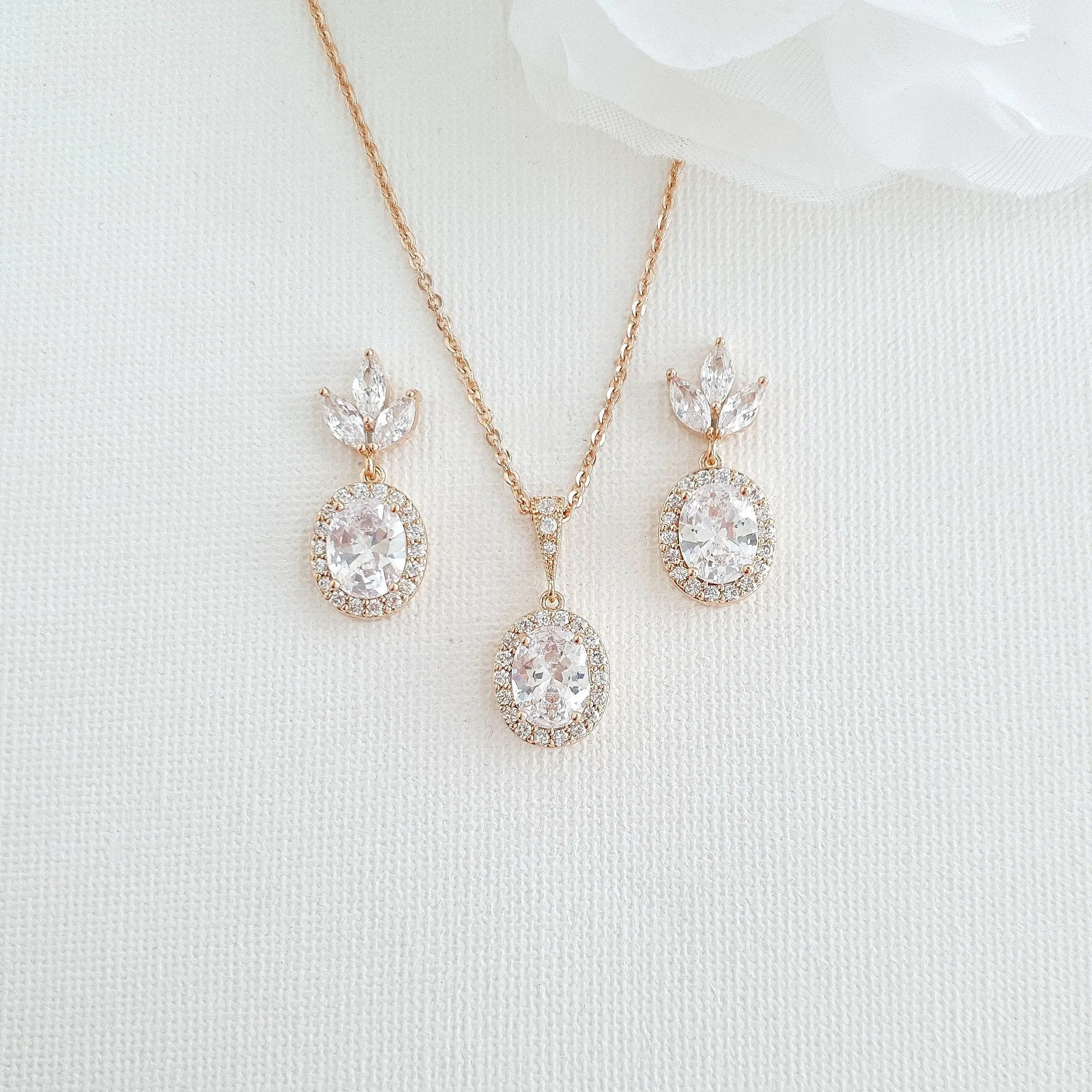 Oval Bridal Jewelry Set-Emily