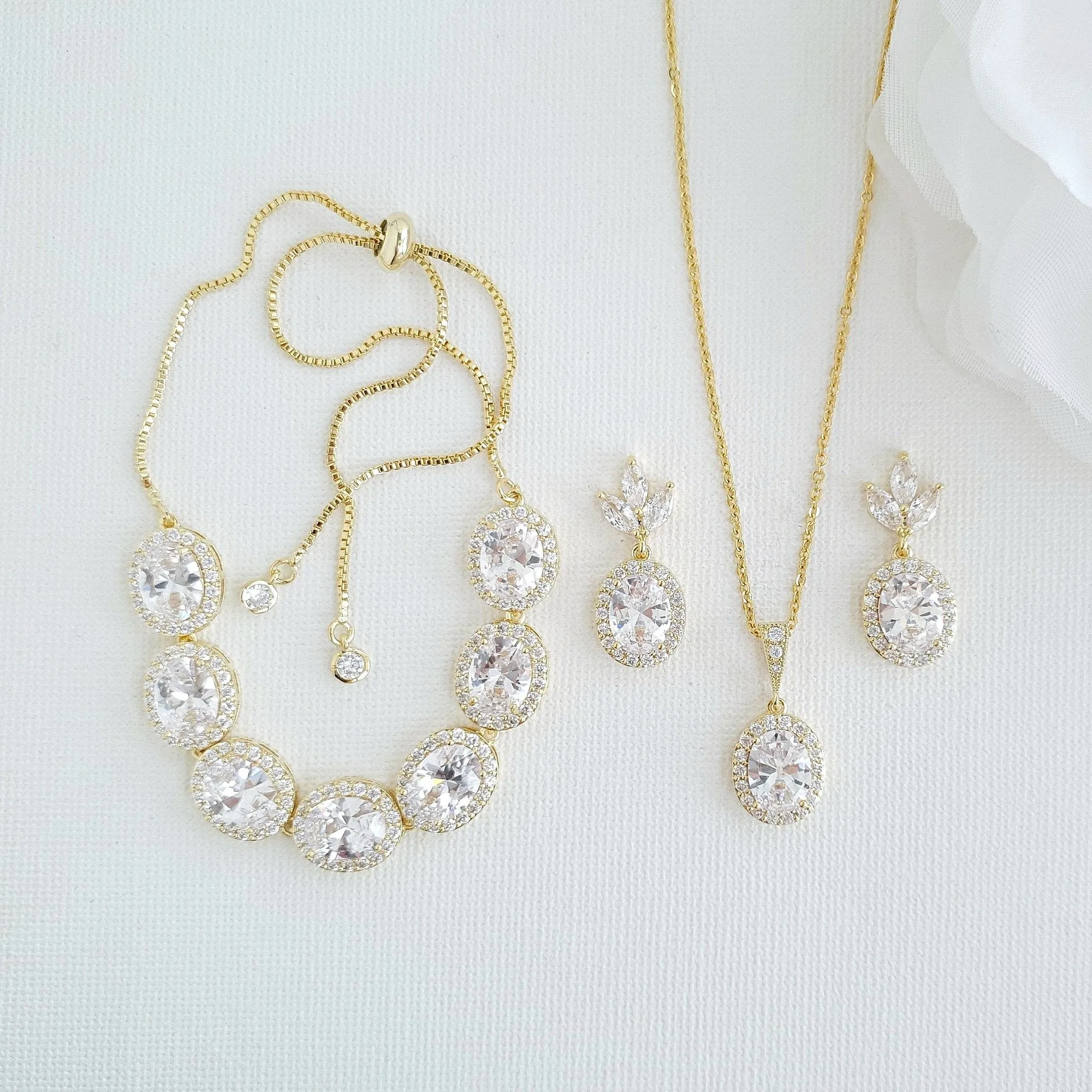 Oval Bridal Jewelry Set-Emily