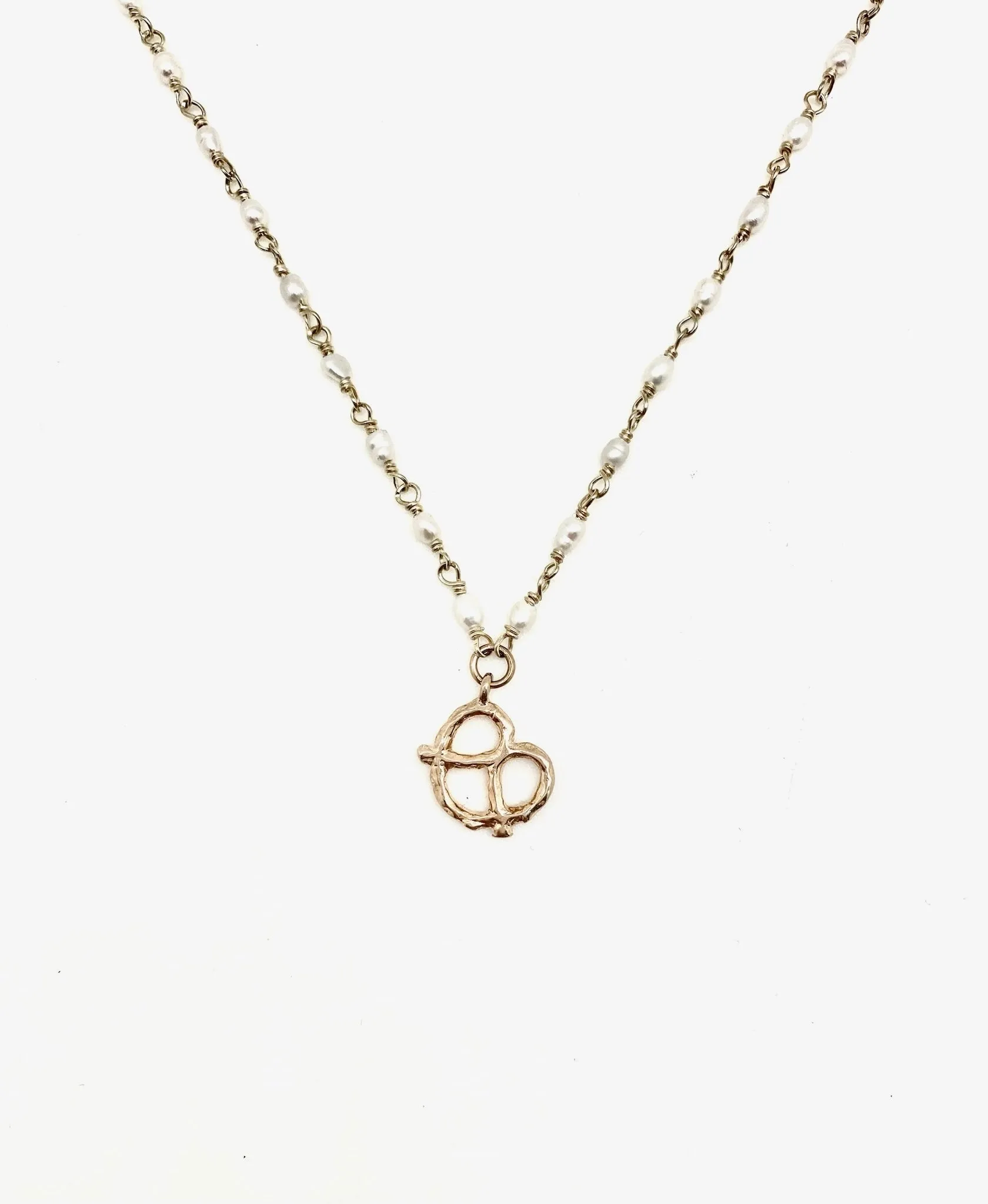 Pearl Philly Pretzel Necklace