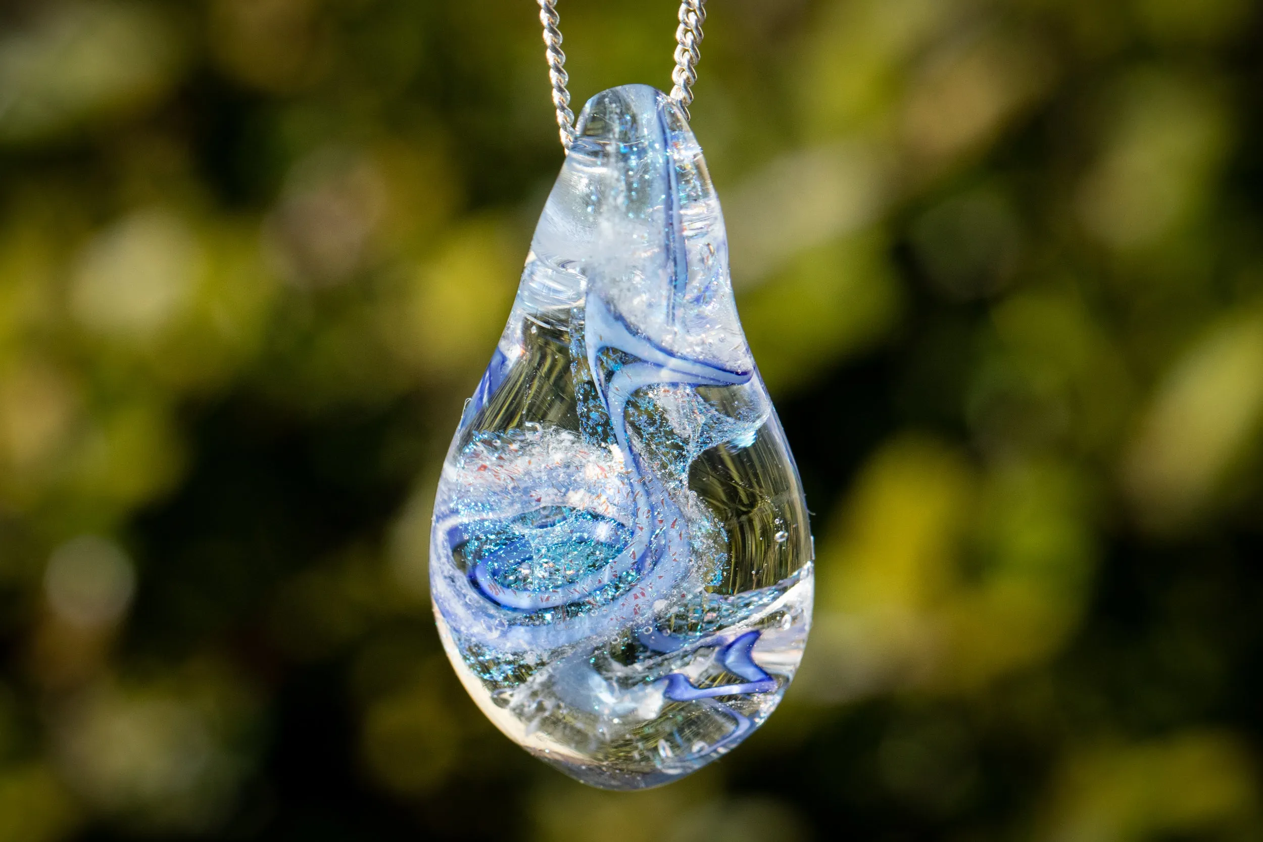 Ripple Dewdrop Dichroic Pendant with Ash