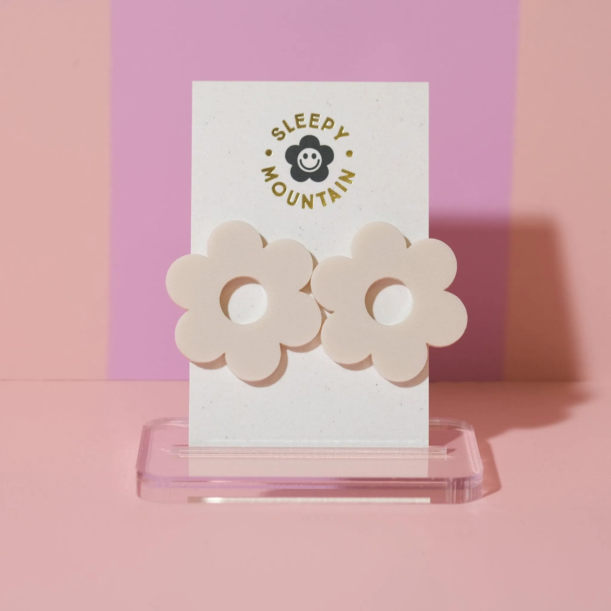 Statement daisy big stud earrings in linen