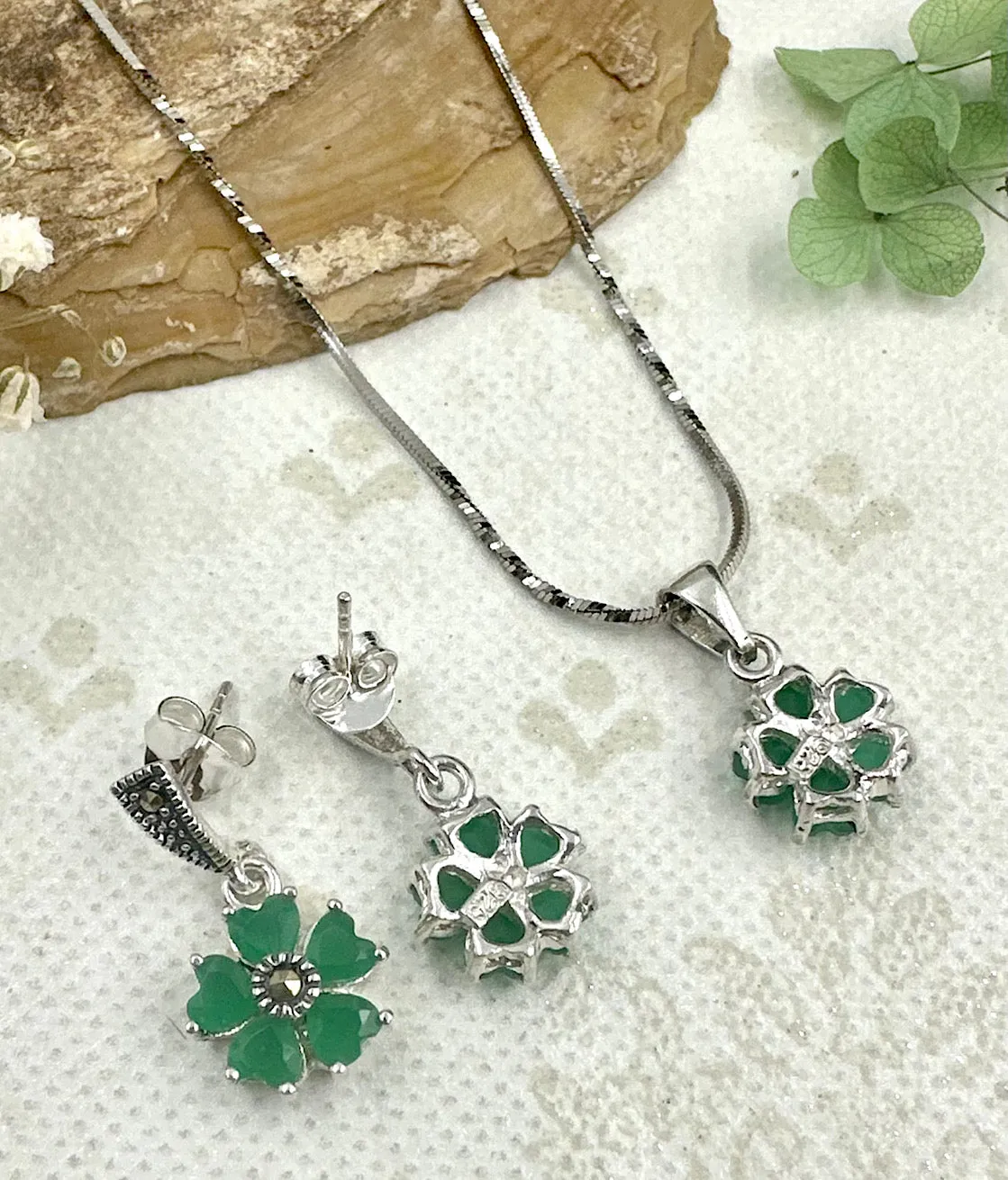 The Silver Marcasite Pendant Set (Green)